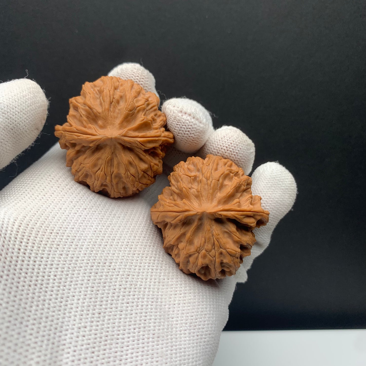 Apple Orchard Walnuts | Width38*Belly39*Height32 | No. 68012 | Premium