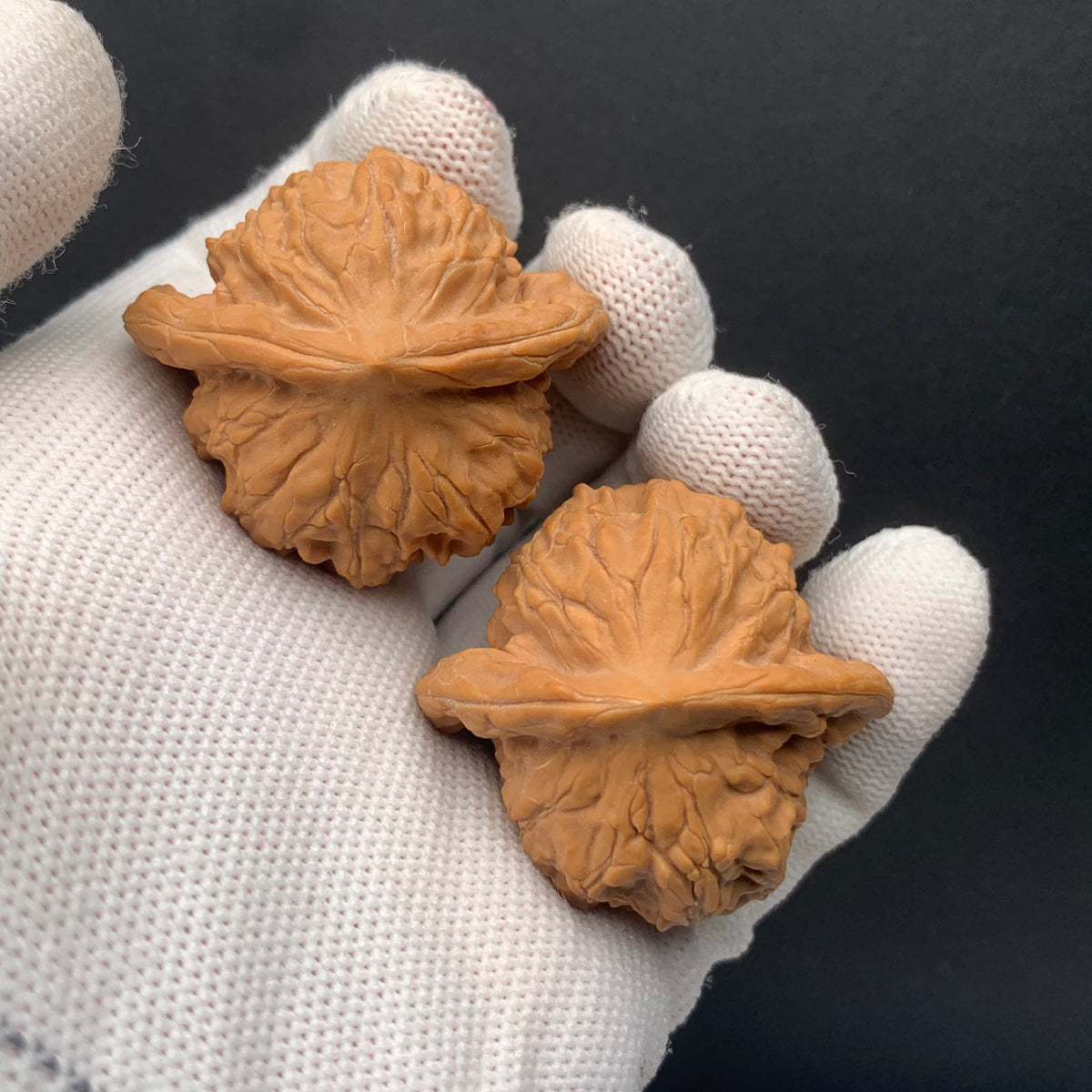 Big Ear Tutu Walnuts | Width40*Belly37*Height36 | No. 67304 | Premium