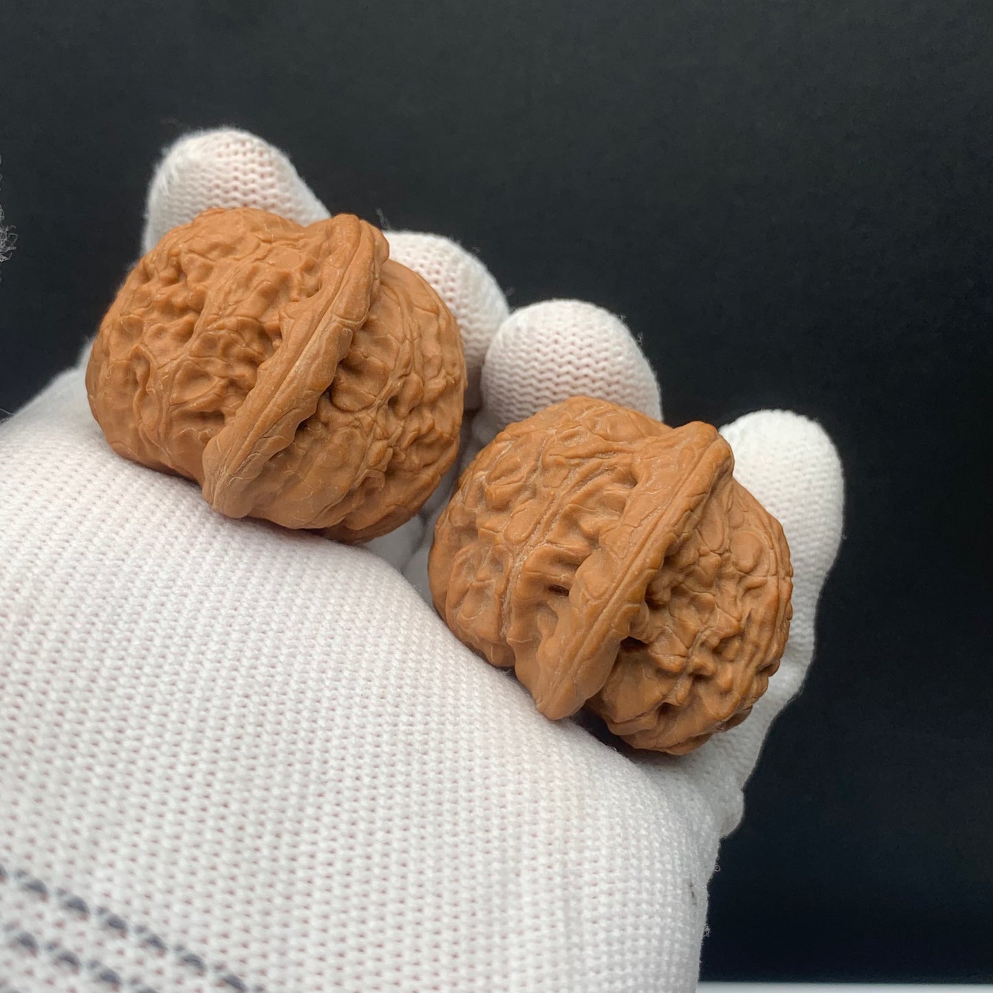 Blunt Tip White Lion Walnuts | Width38*Belly34*Height30 | No. 0260626-06 | Premium
