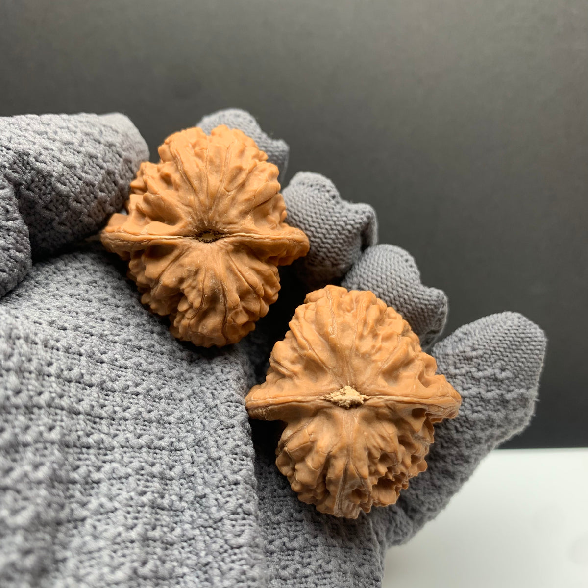 Chan‑Guan Bodhisattva Walnuts | Width37*Belly39*Height40 | N26-LGPS-004｜Premium