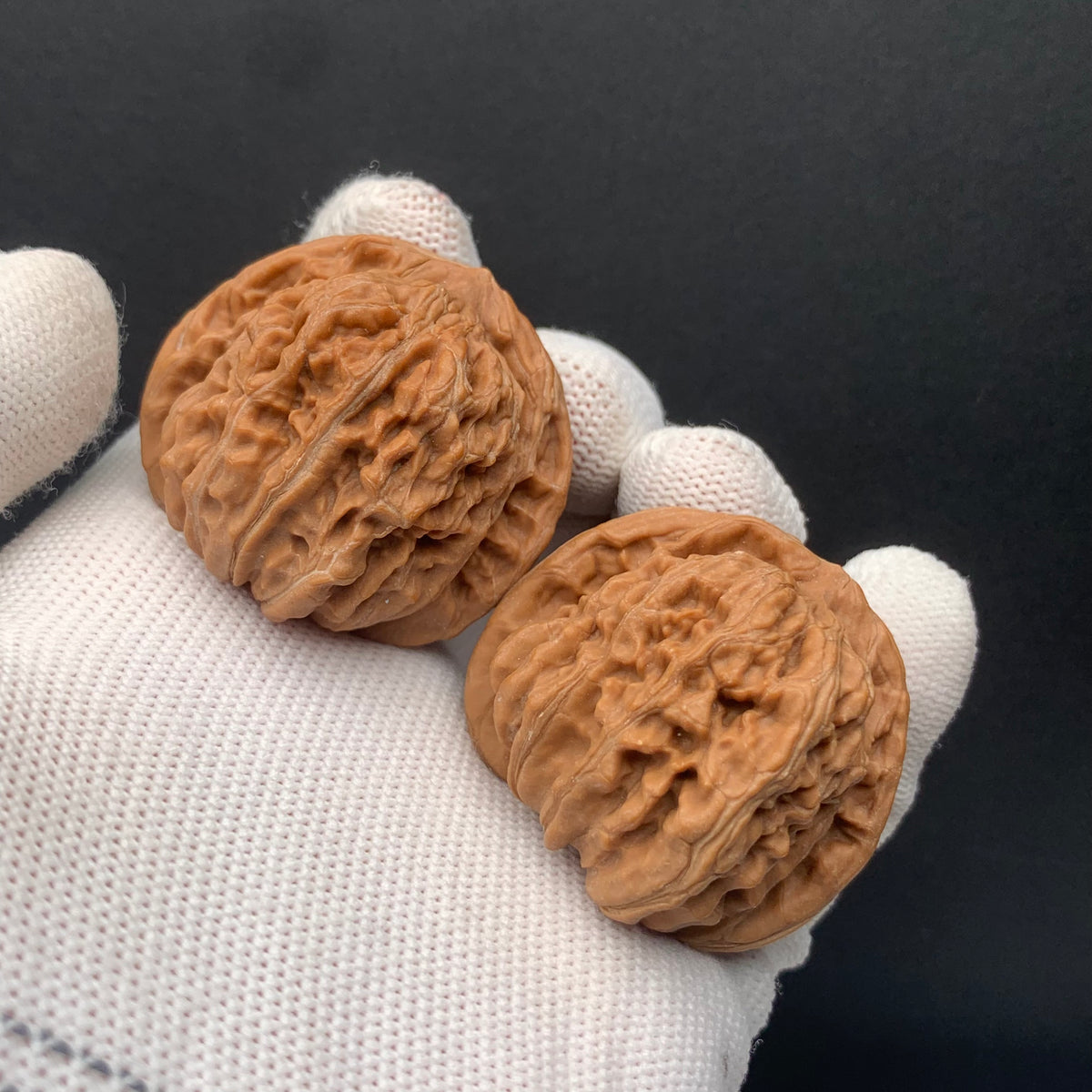 Four-Story Tower Walnuts | Width40*Belly37*Height35 | No. 0260625-02 | Premium
