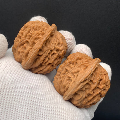 Four-Story Tower Walnuts | Width39*Belly38*Height38 | No. 0260628-01 | Premium