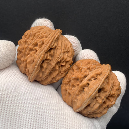 Four-Story Tower Walnuts | Width39*Belly38*Height38 | No. 0260628-01 | Premium