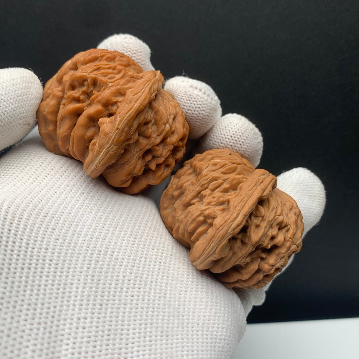 Four‑Story Tower Walnuts | Width36*Belly34*Height33 | No. 67022 | Premium