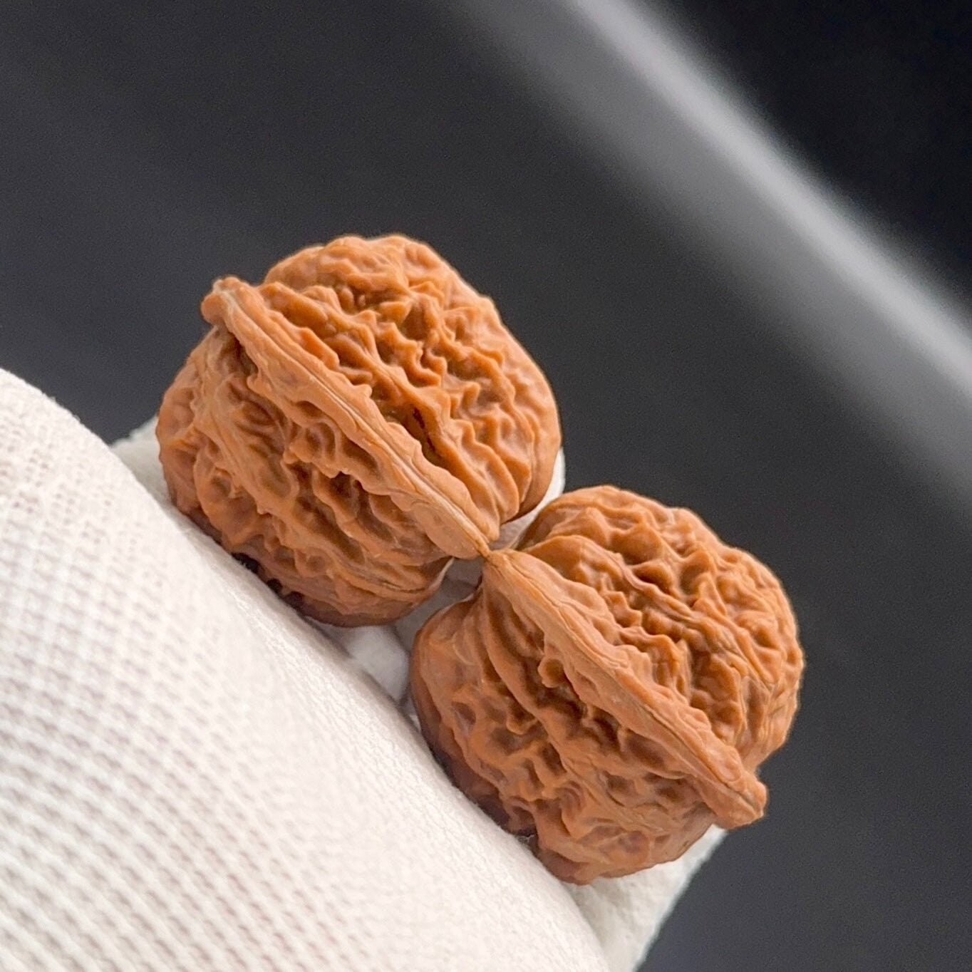 Specical Price | Four Story Tower Wenwan walnuts（Ragular Grade）