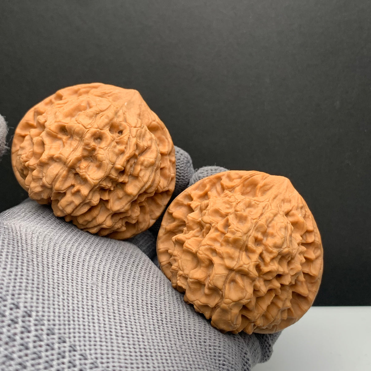 Official Hat Wenwan Walnuts | Width51*Belly45*Height46 | NO.6101029 | Premium