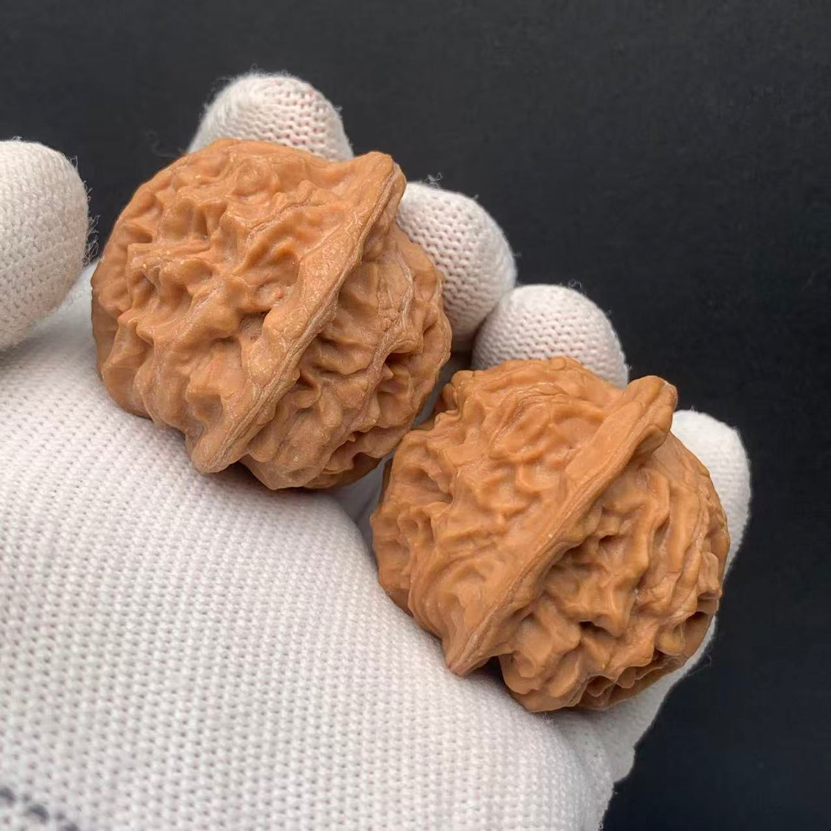 Heaven &Earth Walnuts | Width39*Belly38*Height37 | No. 0260714-1 | Premium