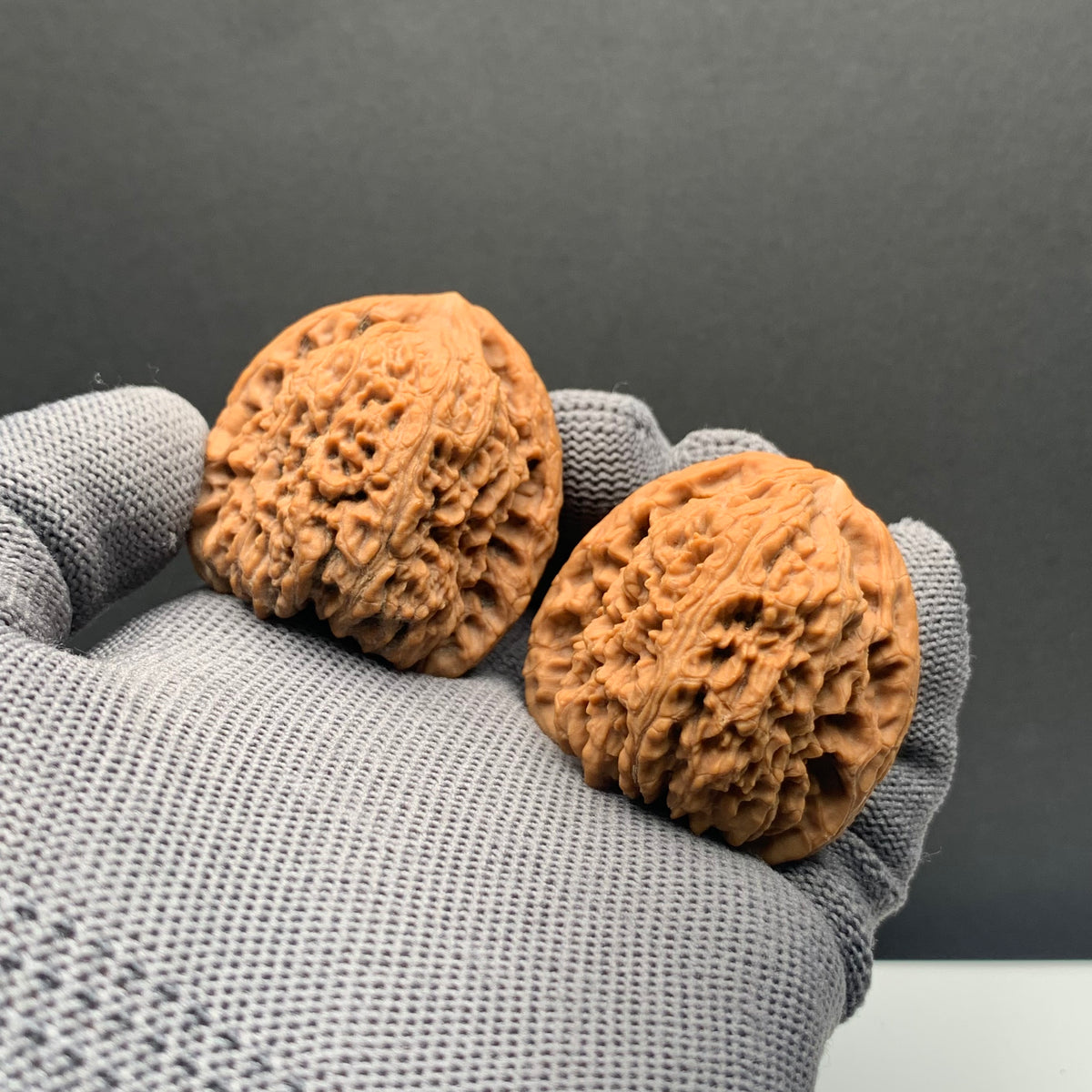 Devil‑Eye Triangle Nanjiangshi Wenwan Walnuts | Width38*Belly38*Height37 | NO.68318 | Premium