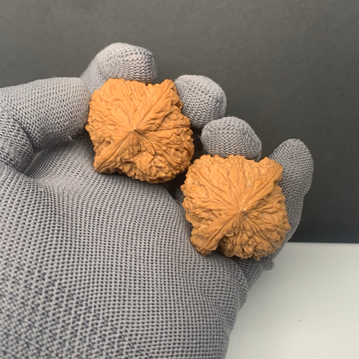 Angel Wing Nanjiangshi Wenwan Walnuts | Width40*Belly40*Height43 |NO.6101020 |Premium