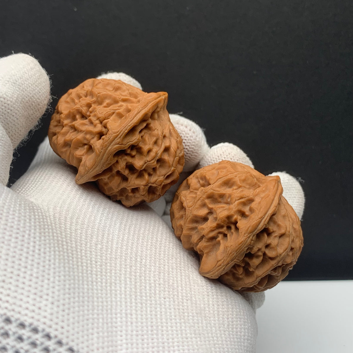 Palace Lantern Walnuts | Width40*Belly40*Height35 | No. 67030 | Premium
