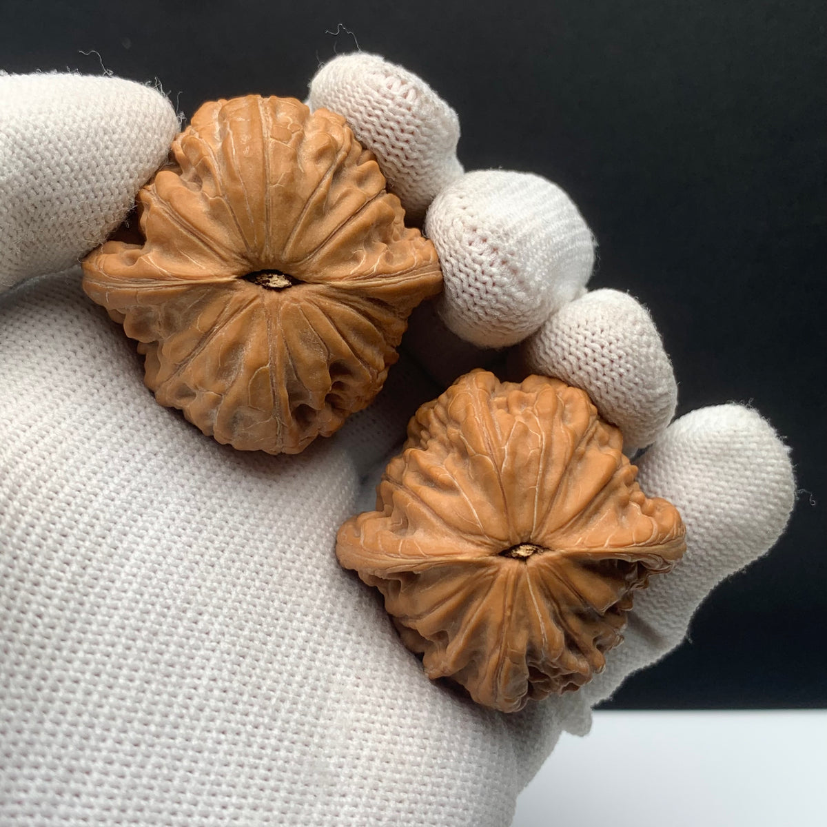 Round Millstone Walnuts | Width38*Belly37*Height30 | No. 673101 | Premium