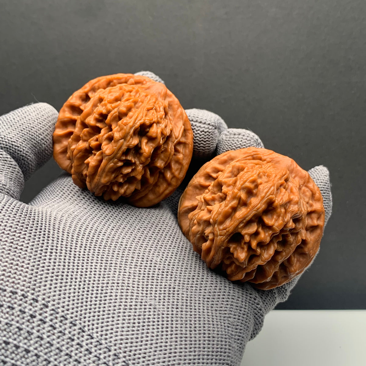 Four story tower Walnuts | Width47*Belly44*Height42 | NO.69079 | Premium