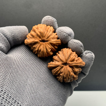 Four story tower Wenwan Walnuts | Width39*Belly36*Height34 | NO.0260628‑05 | Premium
