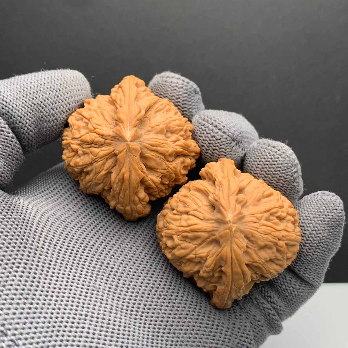 Triangle Nanjiangshi Wenwan Walnuts | Width41*Belly39*Height38 | NO.6101023 | Premium