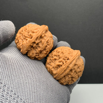 Triangle Nanjiangshi Wenwan Walnuts | Width41*Belly39*Height38 | NO.6101023 | Premium