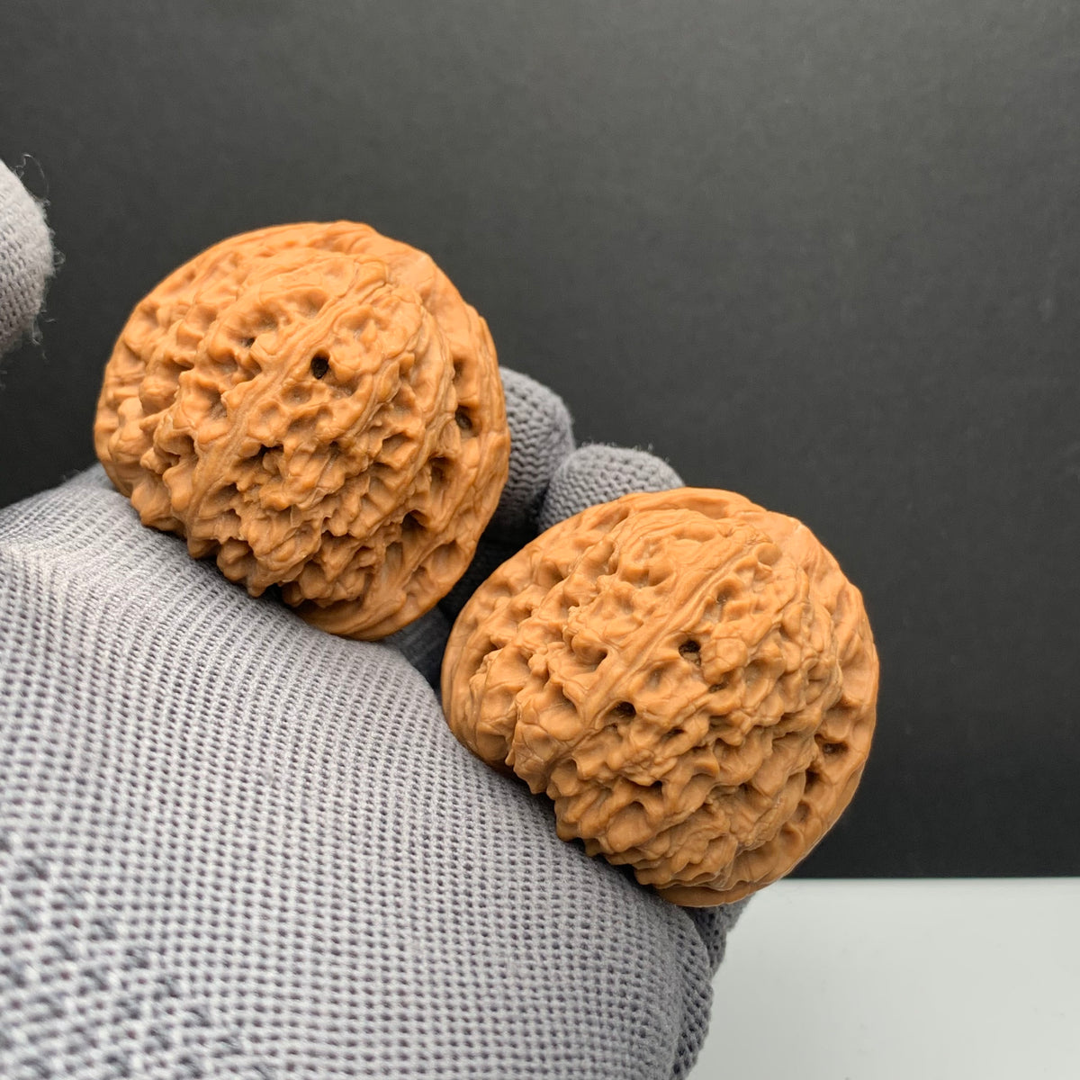 Triangle Nanjiangshi Wenwan Walnuts | Width41*Belly39*Height38 | NO.6101023 | Premium