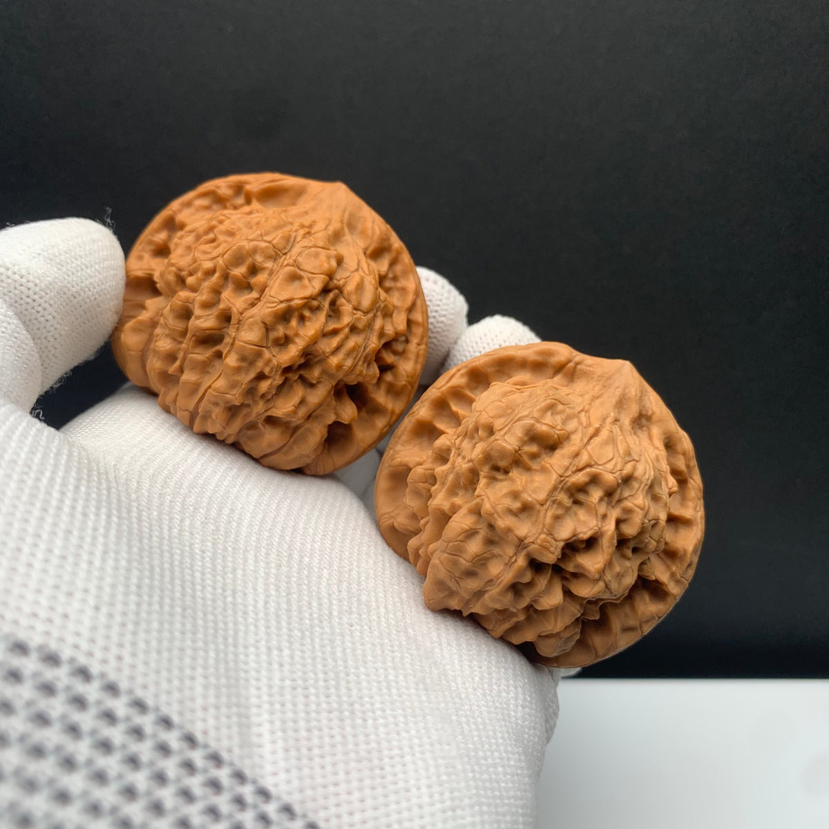 Wang Mansion Hat Walnuts | Width49*Belly42*Height43 | No. 671301 | Premium