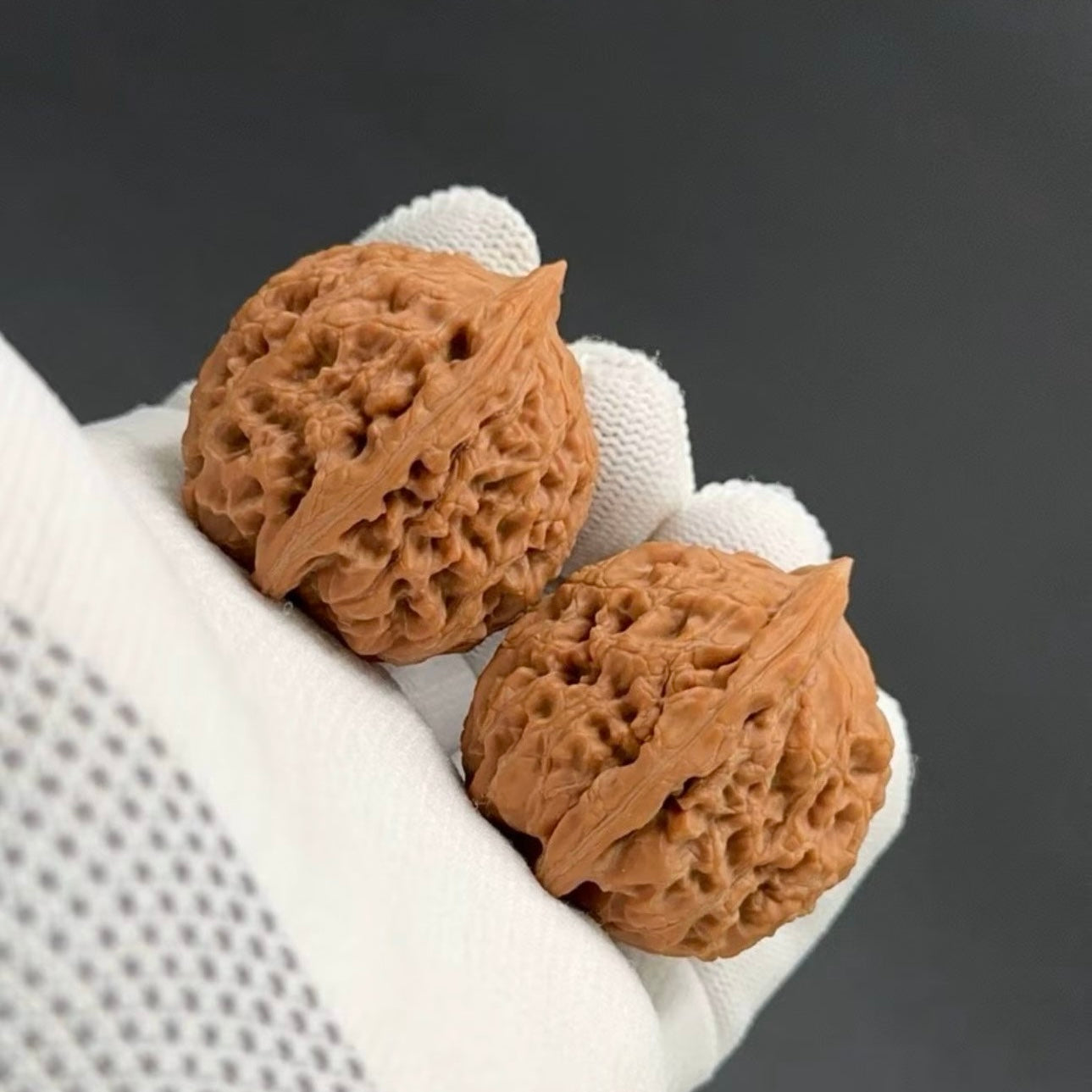 Specical Price | Water Dragon Pattern Wenwan walnuts（Ragular Grade）