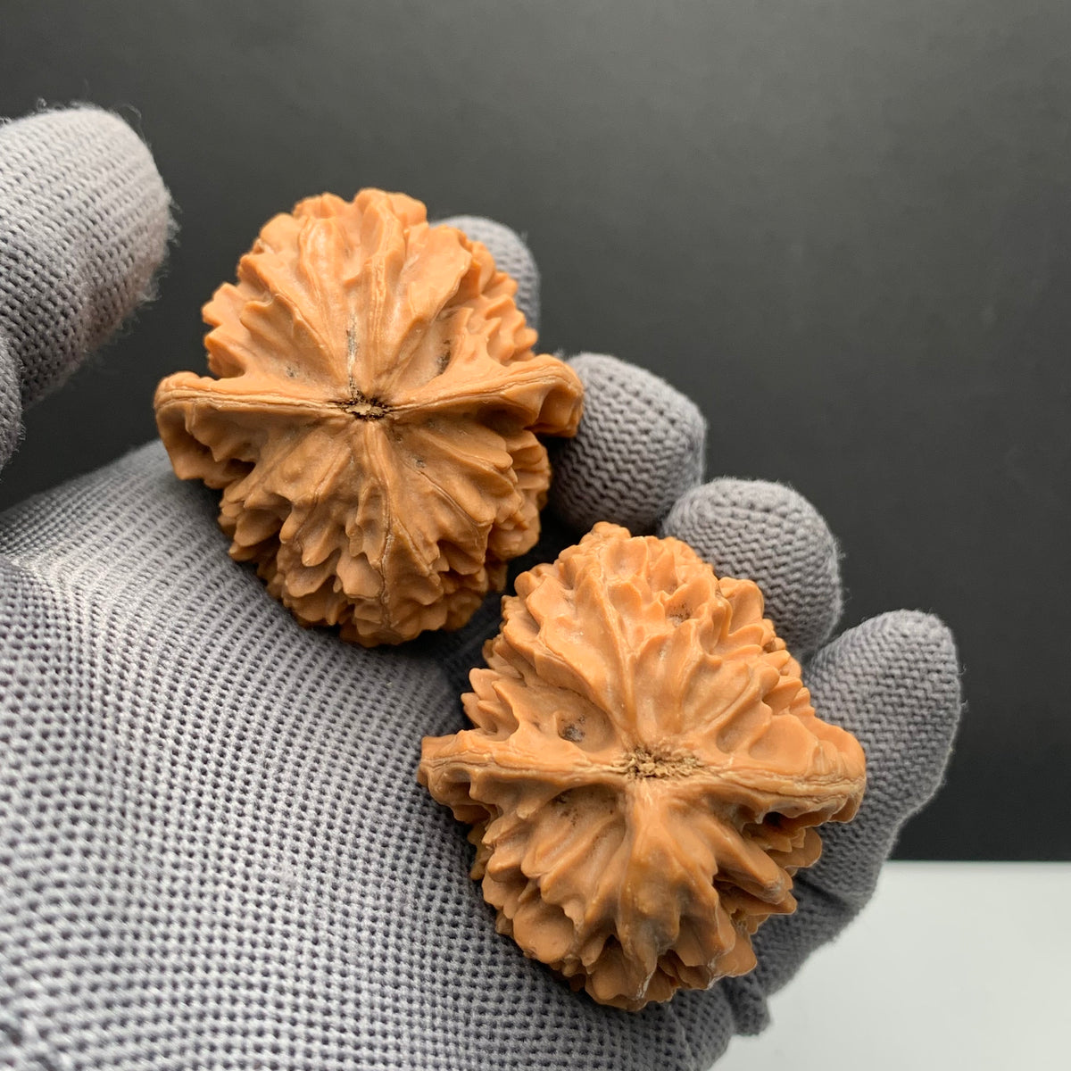 Wealth Attracting Angle Wenwan Walnuts | Width38*Belly41*Height50 | NO.69076 | Premium