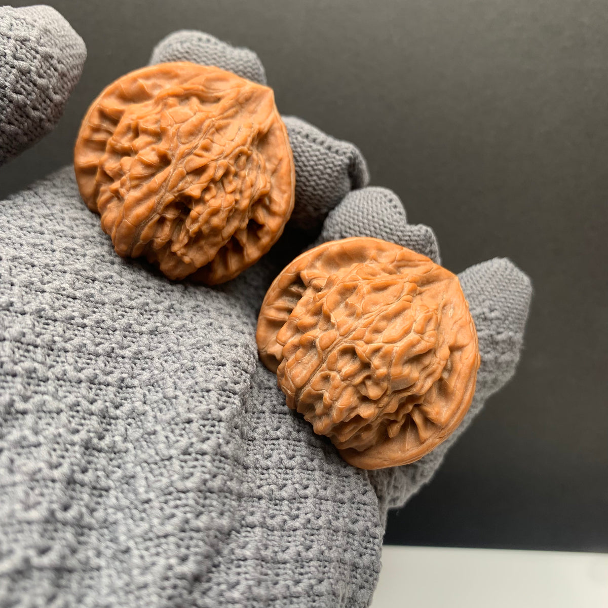Wenshan Three-Ridged Mercedes-Benz Walnuts | Width39/38/38*Height33 | No.N26‑YLCJ‑006 | Premium