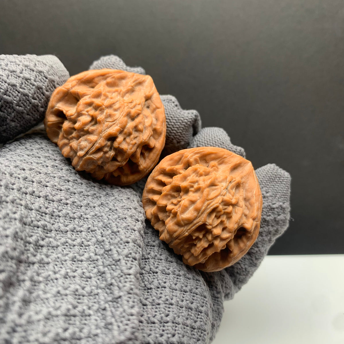 Wenshan Three-Ridged Mercedes-Benz Walnuts | Width40/39/40*Height36 | No.26‑YLCJ‑015 | Premium