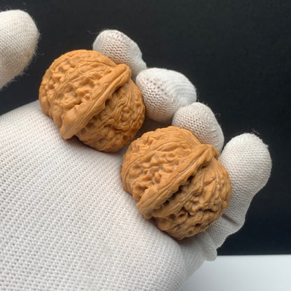 White Lion Walnuts | Width37*Belly36*Height29 | No. 68153 | Premium