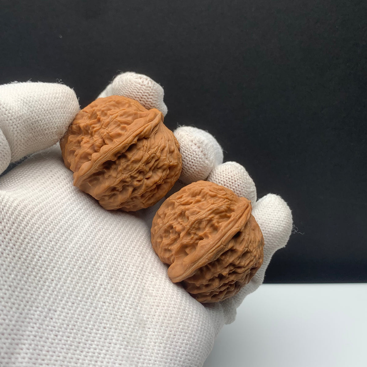 White Lion Walnuts | Width34*Belly36*Height33 | NO.671705 | Premium