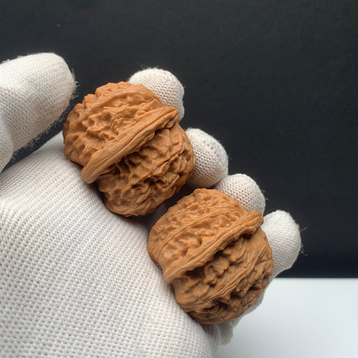 White Lion Walnuts | Width35*Belly38*Height33 | NO.671701 | Premium