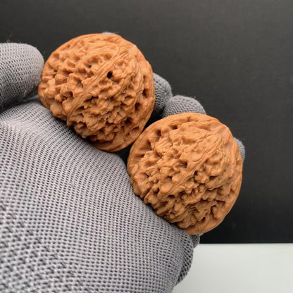 Triangle Nanjiangshi Wenwan Walnuts | Width41*Belly39*Height38 | NO.6101023 | Premium